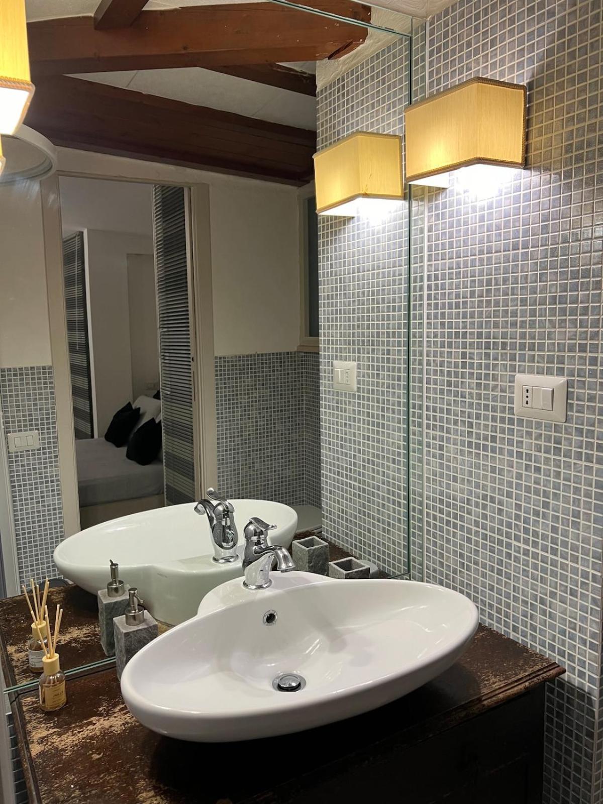 Vivi In Un Attico Tipico Romano Con Vista Su Roma Exteriör bild